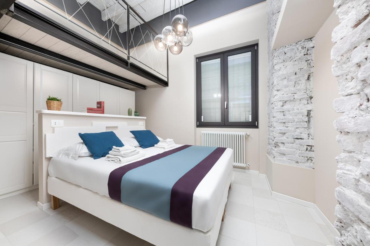 Casa da Suite Yalta Milan Bagian luar foto